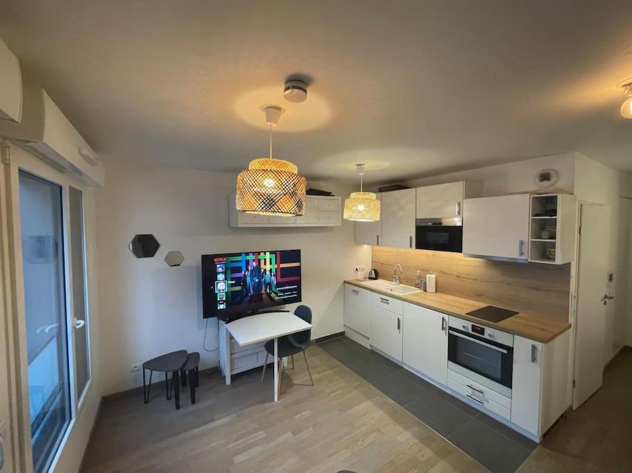 Design & Cosy Avec Parking Apartment